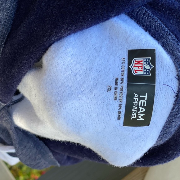 NFL Team Apparel New England Patriots 2XL Hoodie - Picture 4 of 6